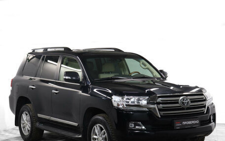 Toyota Land Cruiser 200, 2018 год, 7 368 000 рублей, 3 фотография