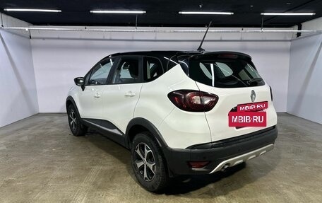 Renault Kaptur I рестайлинг, 2021 год, 999 999 рублей, 4 фотография