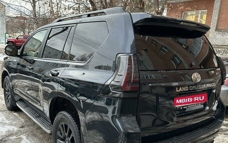 Toyota Land Cruiser Prado 150 рестайлинг 2, 2015 год, 5 200 000 рублей, 1 фотография