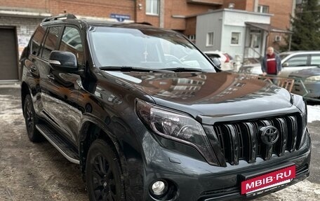 Toyota Land Cruiser Prado 150 рестайлинг 2, 2015 год, 5 200 000 рублей, 5 фотография