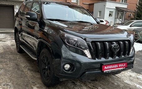 Toyota Land Cruiser Prado 150 рестайлинг 2, 2015 год, 5 200 000 рублей, 3 фотография