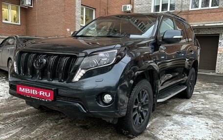 Toyota Land Cruiser Prado 150 рестайлинг 2, 2015 год, 5 200 000 рублей, 4 фотография