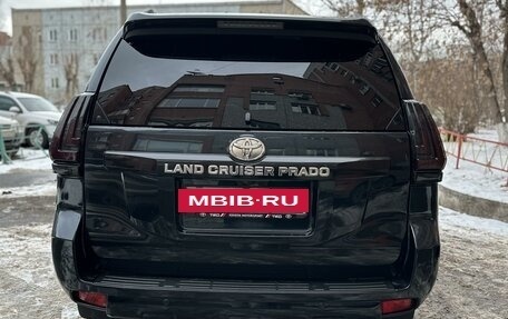 Toyota Land Cruiser Prado 150 рестайлинг 2, 2015 год, 5 200 000 рублей, 7 фотография