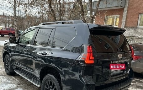 Toyota Land Cruiser Prado 150 рестайлинг 2, 2015 год, 5 200 000 рублей, 11 фотография