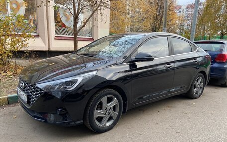 Hyundai Solaris II рестайлинг, 2021 год, 1 800 000 рублей, 3 фотография