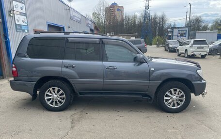 Toyota Land Cruiser 100 рестайлинг 2, 2003 год, 1 900 000 рублей, 3 фотография