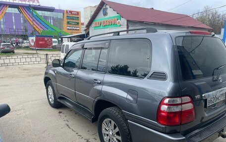 Toyota Land Cruiser 100 рестайлинг 2, 2003 год, 1 900 000 рублей, 9 фотография