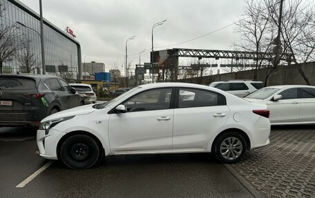 KIA Rio IV, 2021 год, 1 300 000 рублей, 2 фотография