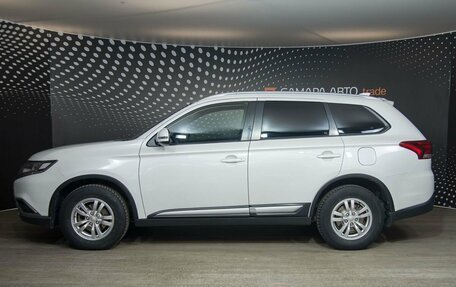 Mitsubishi Outlander III рестайлинг 3, 2017 год, 2 068 000 рублей, 6 фотография