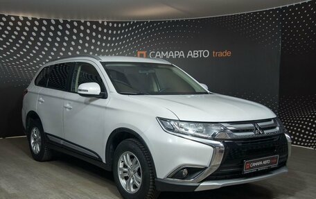 Mitsubishi Outlander III рестайлинг 3, 2017 год, 2 068 000 рублей, 3 фотография