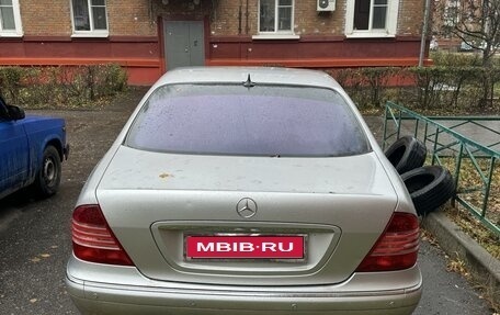 Mercedes-Benz S-Класс, 2002 год, 700 000 рублей, 1 фотография