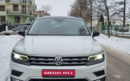 Volkswagen Tiguan II, 2019 год, 3 000 000 рублей, 10 фотография