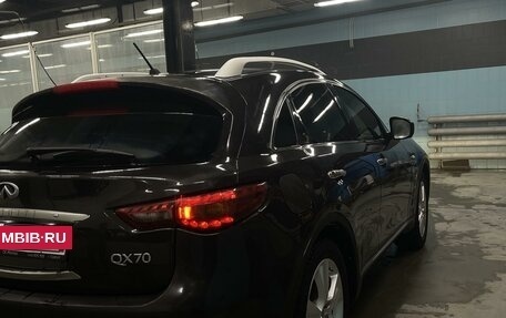 Infiniti QX70, 2015 год, 3 100 000 рублей, 6 фотография