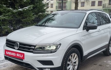 Volkswagen Tiguan II, 2019 год, 3 000 000 рублей, 13 фотография