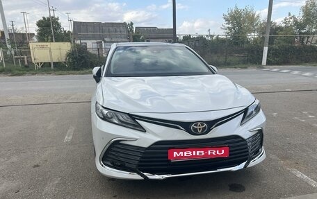 Toyota Camry, 2023 год, 4 350 000 рублей, 1 фотография