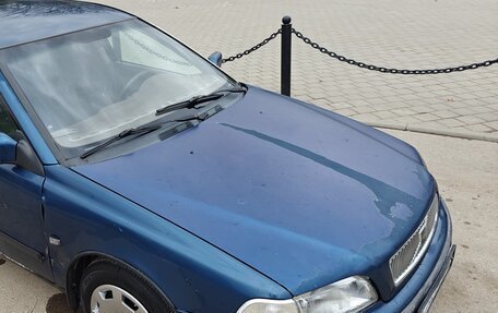 Volvo S40 II, 1998 год, 335 000 рублей, 1 фотография