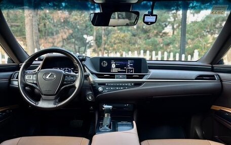 Lexus ES VII, 2021 год, 3 550 000 рублей, 3 фотография