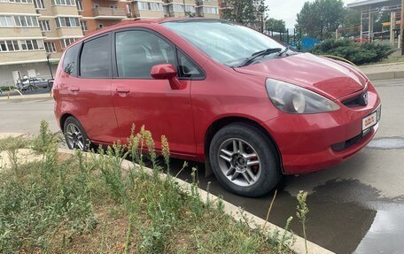 Honda Fit III, 2001 год, 450 000 рублей, 2 фотография