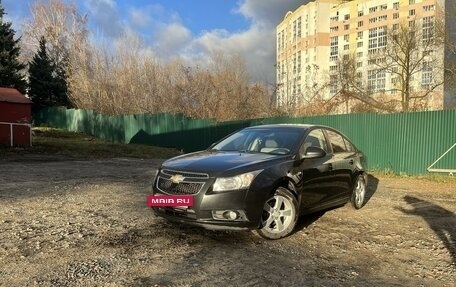 Chevrolet Cruze II, 2010 год, 850 000 рублей, 6 фотография