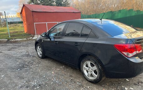 Chevrolet Cruze II, 2010 год, 850 000 рублей, 17 фотография