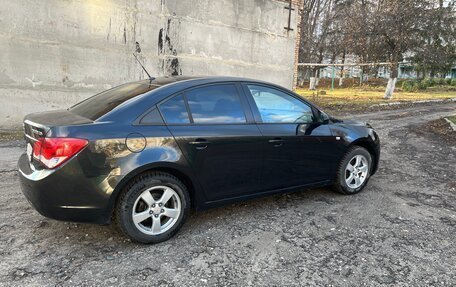 Chevrolet Cruze II, 2010 год, 850 000 рублей, 15 фотография