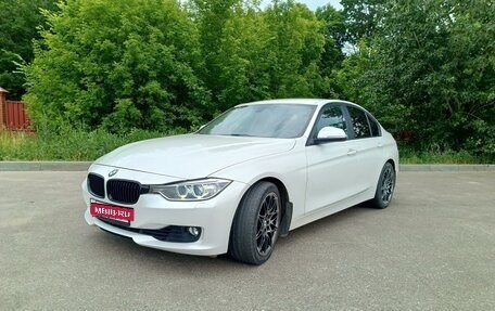 BMW 3 серия, 2014 год, 1 900 000 рублей, 2 фотография