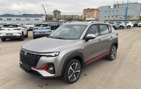 Changan CS35PLUS, 2024 год, 2 599 900 рублей, 2 фотография