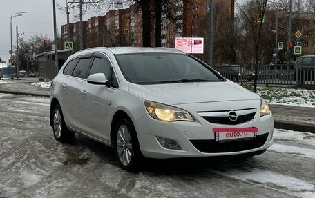 Opel Astra J, 2012 год, 685 000 рублей, 2 фотография