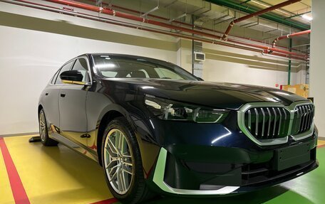 BMW 5 серия, 2024 год, 8 300 000 рублей, 2 фотография