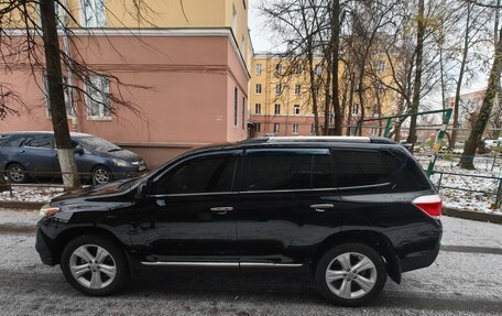 Toyota Highlander III, 2012 год, 1 950 000 рублей, 7 фотография