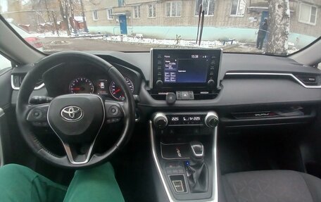 Toyota RAV4, 2019 год, 2 780 000 рублей, 3 фотография