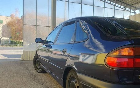 Renault Laguna II, 2000 год, 250 000 рублей, 8 фотография