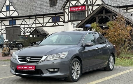 Honda Accord IX рестайлинг, 2013 год, 2 100 000 рублей, 1 фотография