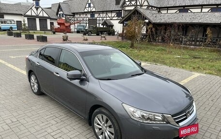 Honda Accord IX рестайлинг, 2013 год, 2 100 000 рублей, 12 фотография