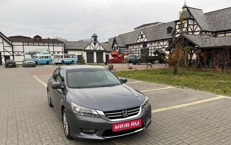 Honda Accord IX рестайлинг, 2013 год, 2 100 000 рублей, 9 фотография