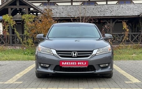 Honda Accord IX рестайлинг, 2013 год, 2 100 000 рублей, 4 фотография