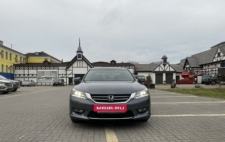 Honda Accord IX рестайлинг, 2013 год, 2 100 000 рублей, 16 фотография