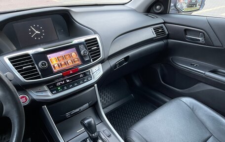 Honda Accord IX рестайлинг, 2013 год, 2 100 000 рублей, 26 фотография