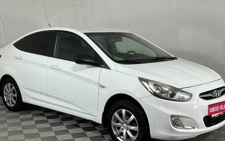 Hyundai Solaris II рестайлинг, 2013 год, 650 000 рублей, 3 фотография