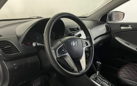 Hyundai Solaris II рестайлинг, 2013 год, 650 000 рублей, 13 фотография