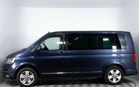 Volkswagen Multivan T6 рестайлинг, 2018 год, 4 280 000 рублей, 8 фотография