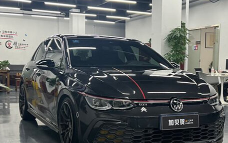 Volkswagen Golf GTI, 2021 год, 2 950 000 рублей, 3 фотография