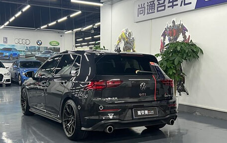 Volkswagen Golf GTI, 2021 год, 2 950 000 рублей, 15 фотография