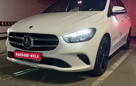 Mercedes-Benz B-Класс, 2019 год, 3 150 000 рублей, 1 фотография