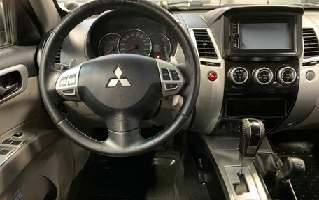 Mitsubishi Pajero Sport II рестайлинг, 2012 год, 1 550 000 рублей, 10 фотография