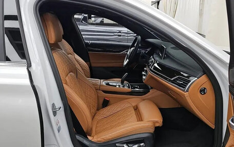 BMW 7 серия, 2021 год, 7 077 000 рублей, 11 фотография