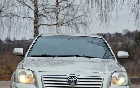 Toyota Avensis III рестайлинг, 2004 год, 750 000 рублей, 3 фотография