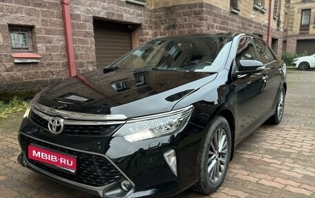 Toyota Camry, 2017 год, 2 260 000 рублей, 1 фотография