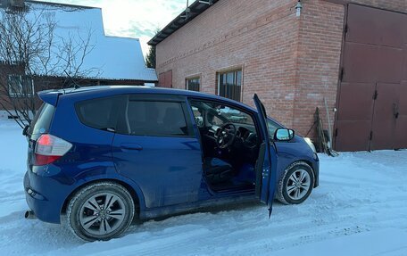 Honda Fit III, 2010 год, 1 060 000 рублей, 4 фотография