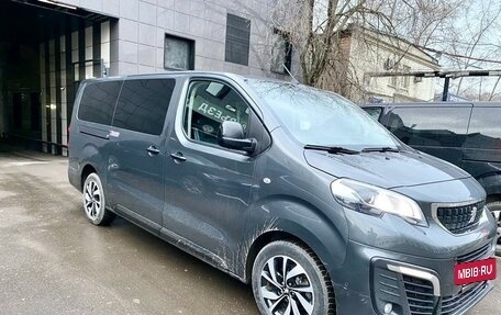 Peugeot Traveller I, 2019 год, 3 500 000 рублей, 4 фотография